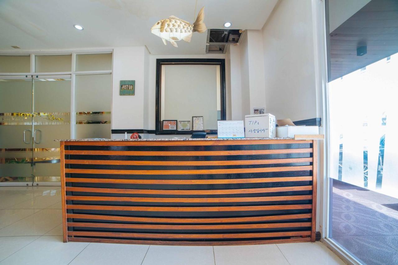 Reddoorz Premium @ Korea Town Angeles City Екстериор снимка